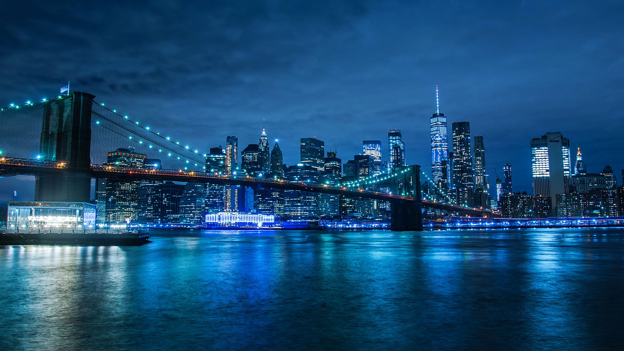 TV expert psychologist presents in New York City, filmed by thinktank